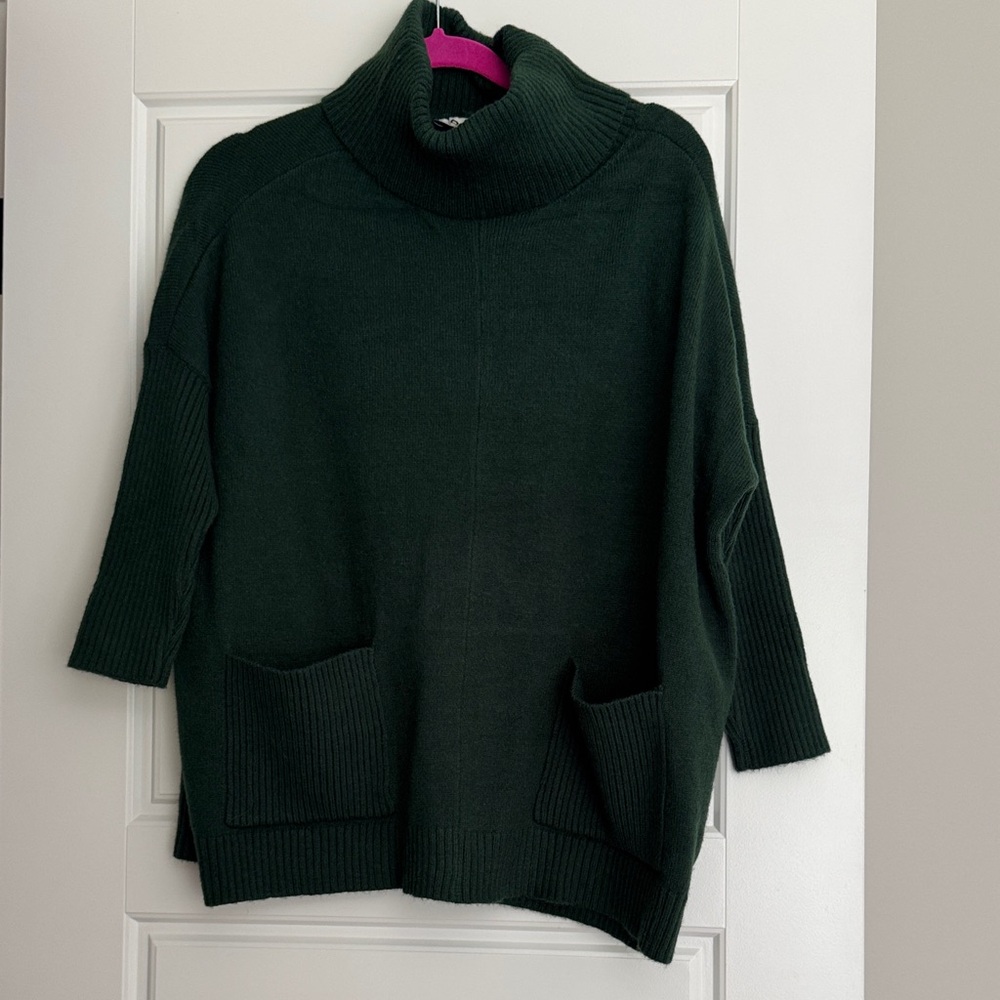 Women's OAT Dark Green Turtleneck Sweater/Tunic